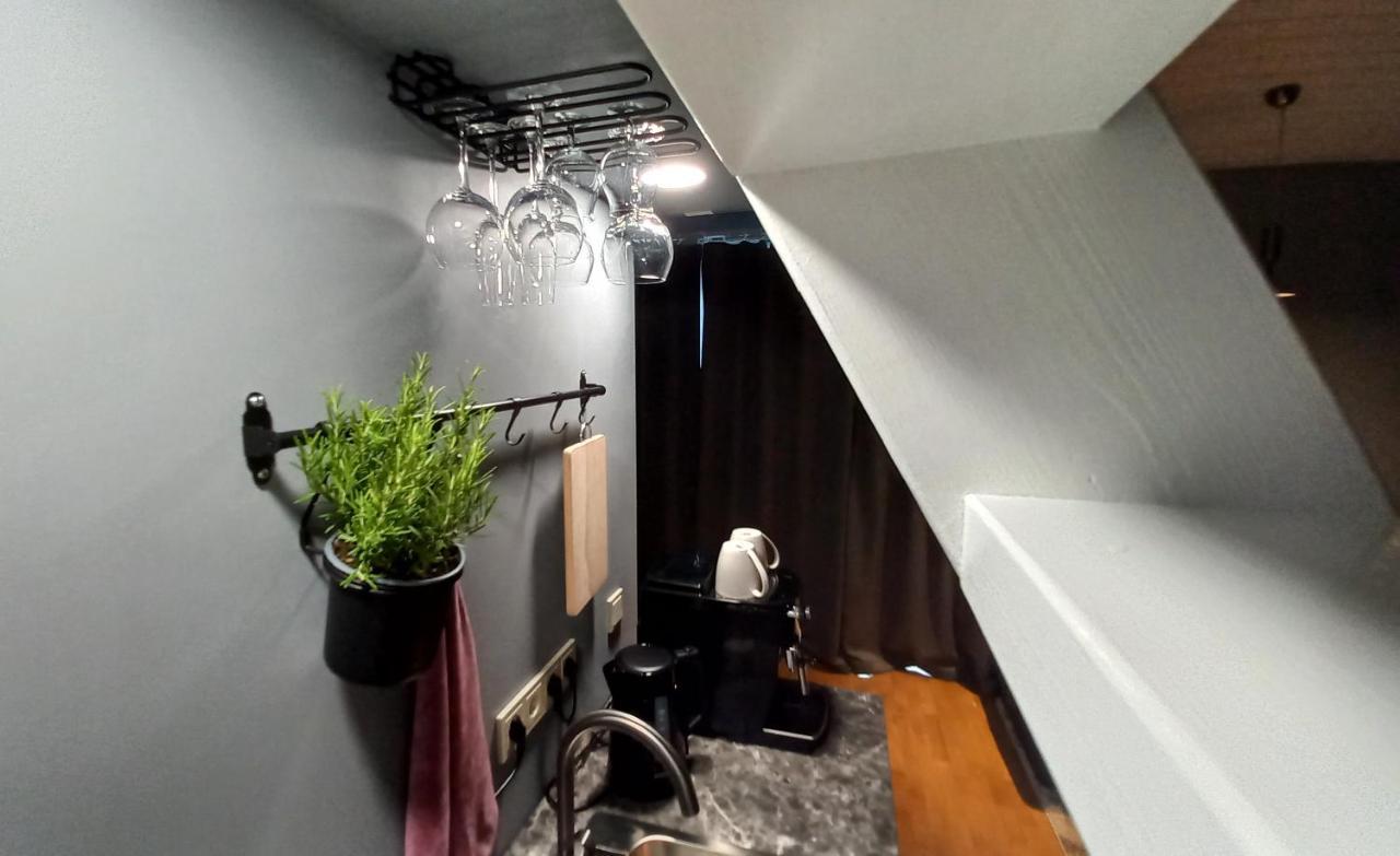 Апартаменты Tiny House, Kesk Loft Тарту Экстерьер фото